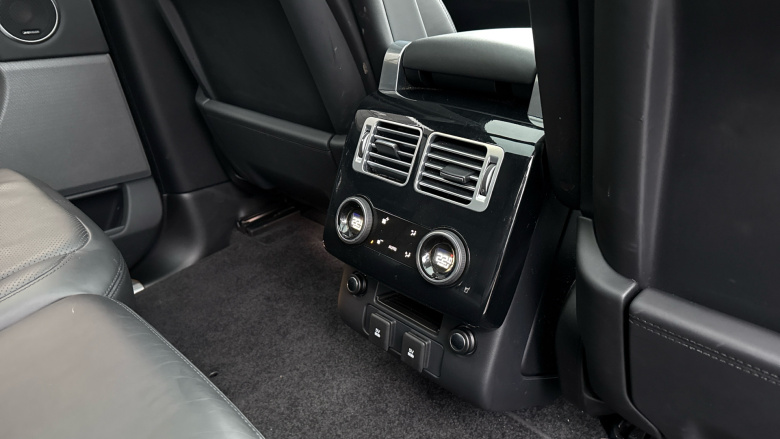 Land Rover Range Rover 2.0 P400e Westminster Black 4dr Auto Estate